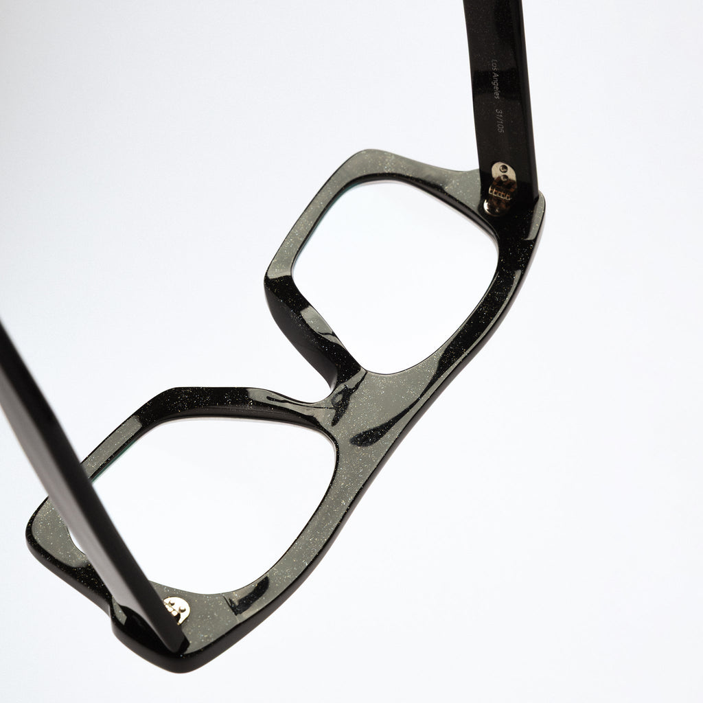 The 620 in Sparkling Black