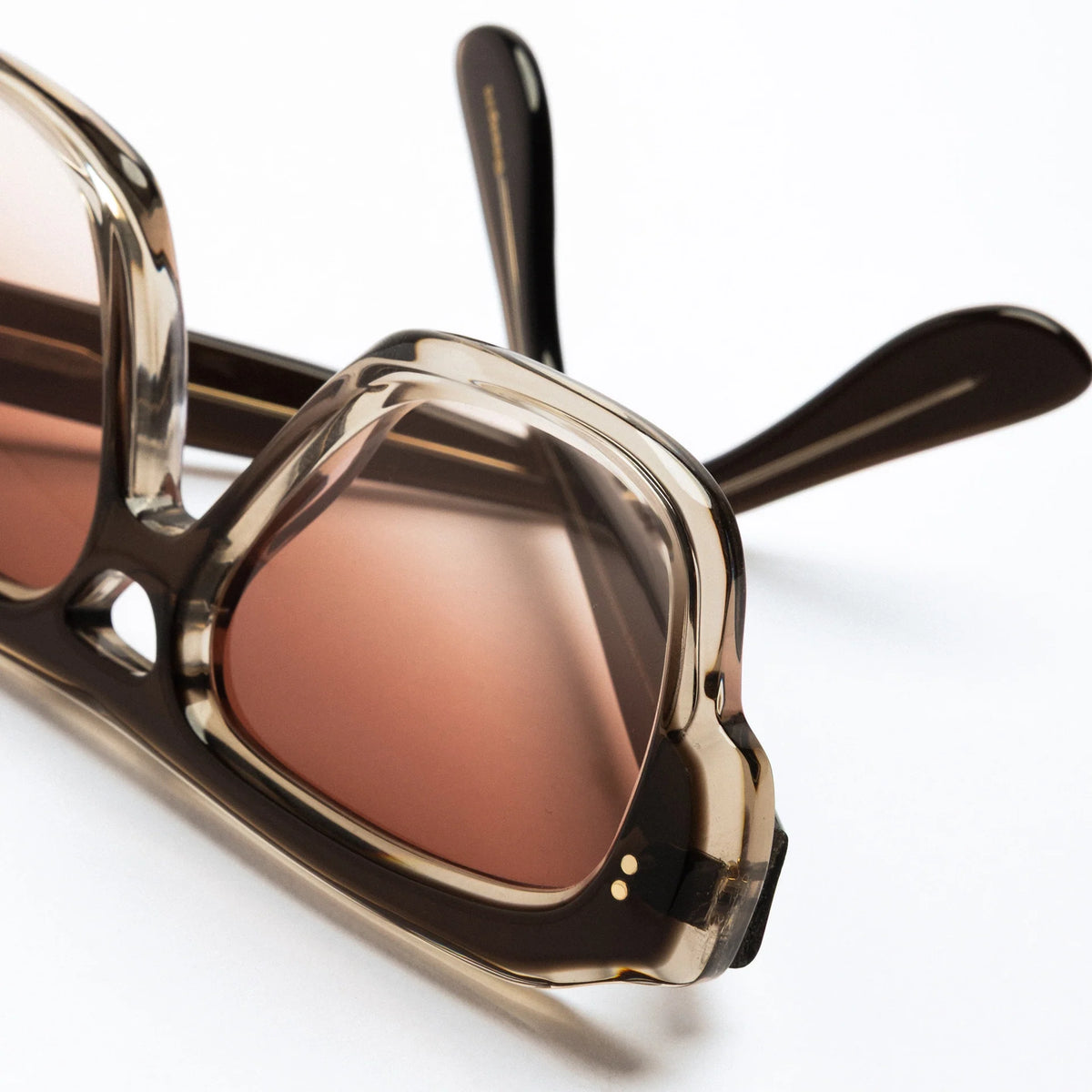 The 620 in Taupe Fade Sunglasses